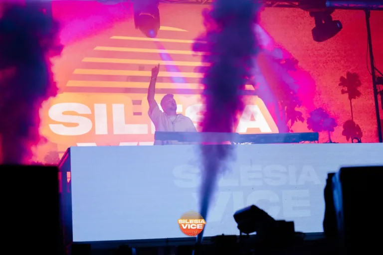 Plaża, neony i elektronika do rana. Silesia Vice Festival zapowiada największą edycję w historii