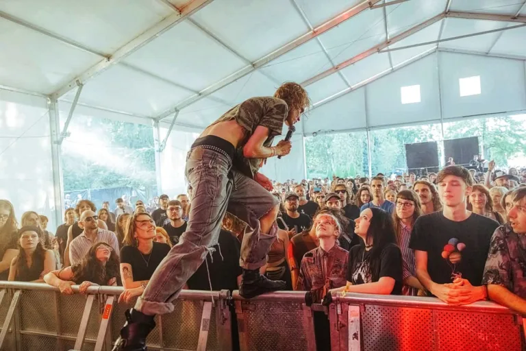 20 lat OFF Festivalu. Katowice ponownie staną się stolicą muzyki alternatywnej
