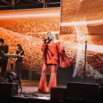 Beata Kozidrak zaprasza do Ogrodów Pałacu Zamoyskich
