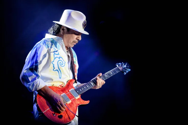 Santana wraca do Polski! Legenda gitary z trasą „Planet of Free Will Global Tour 2027” zagra w Krakowie